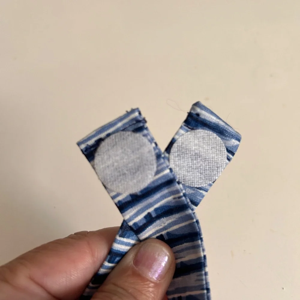 Brand New Handmade Reversible Dog Scarf & Bow Tie Size Medium - Picture 8 of 8